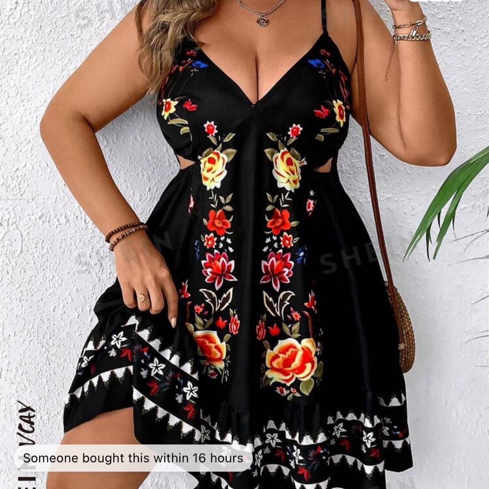 Mexican style dress. Open slits on the side. Very cutesy.